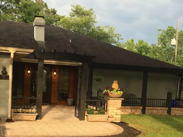 90 Aladdin Dr, Lumberton, TX 77657