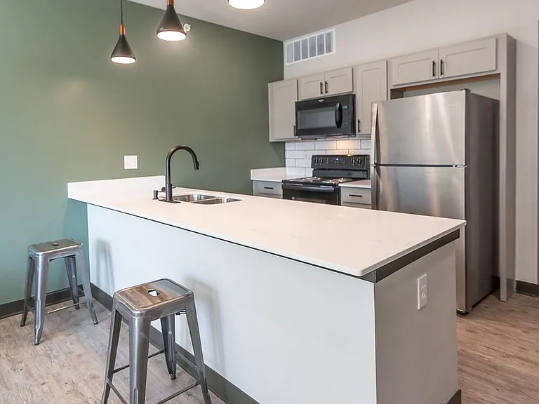 The Bentley Apartments — Photo 88