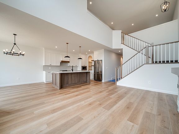 4th image of 73 Chartres Close