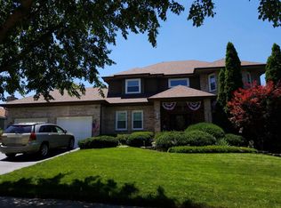 1040 Cherrywood Ln, West Chicago, IL 60185