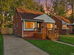 19940 Oakfield St, Detroit, MI 48235