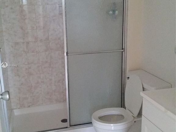 2nd image of 16950 W Dixie Hwy APT 238A
