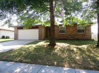 5534 S Stonegate Ave, Springfield, MO 65810