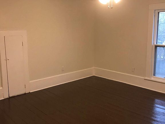 3rd image of 526 Monroe St #10610121