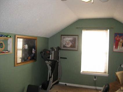 5th image of 3037 Hickory Glen Dr