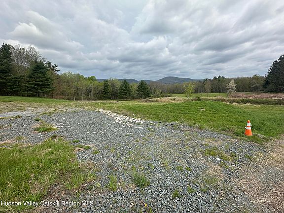 3rd image of 337 Presbyterian Hill Rd