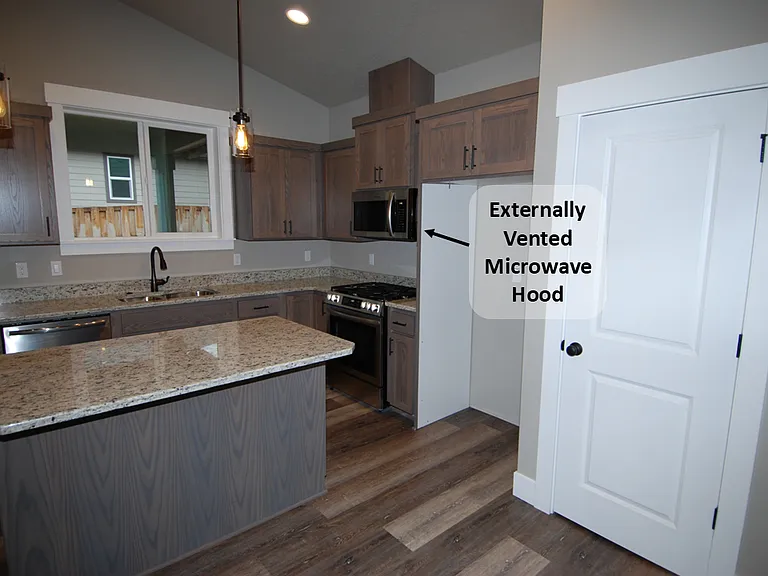 255 NW Douglas St — Photo 12