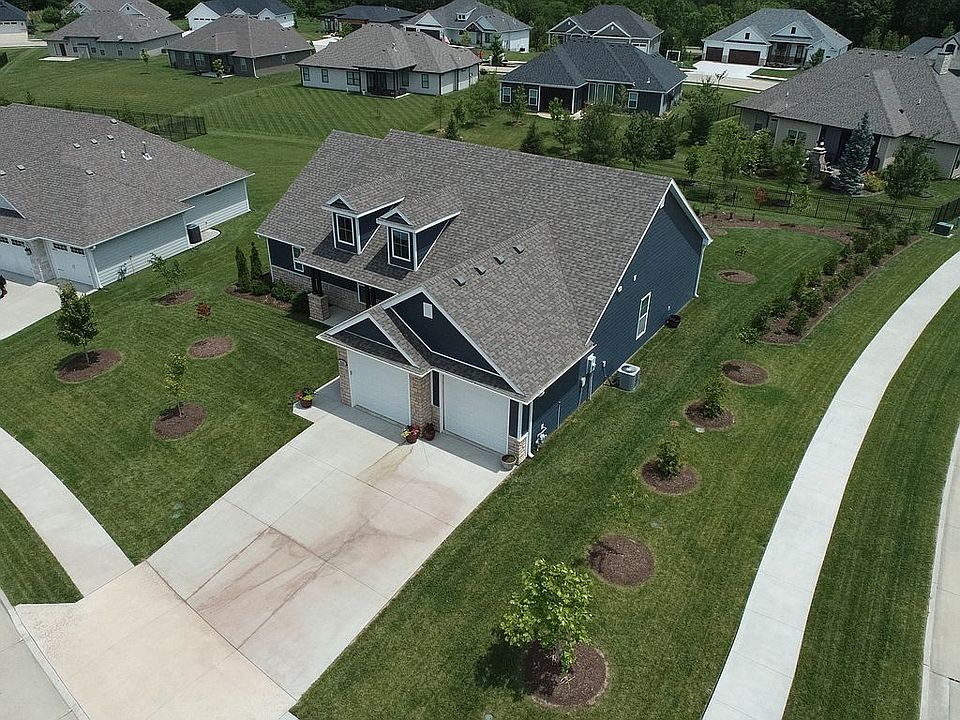 2nd image of 5250 Harbor Town Dr