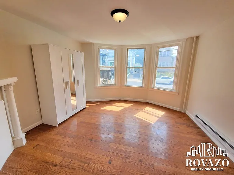 959 Grove St #2R-A — Photo 7
