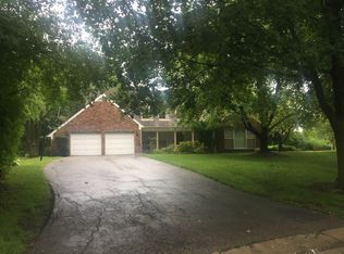 700 Sheffield Ct, Lake Forest, IL