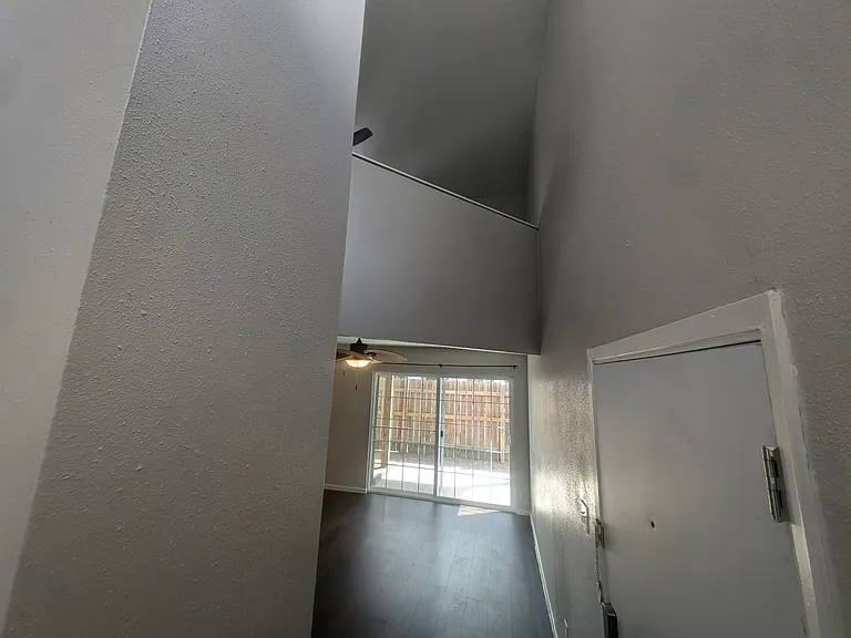 1802 Potomac Pl #C — Photo 6