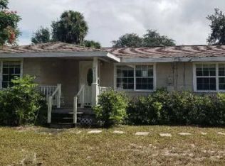 853 Snow Hill Rd, Geneva, FL 32732