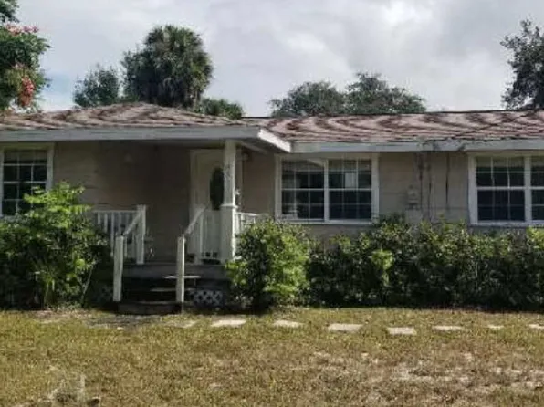 853 Snow Hill Rd, Geneva, FL 32732