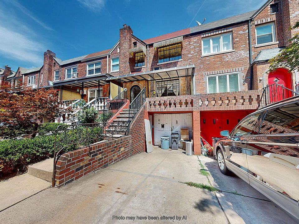 1st image of 121 E 2nd St