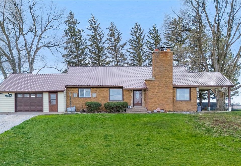 1st image of 330 Perry St