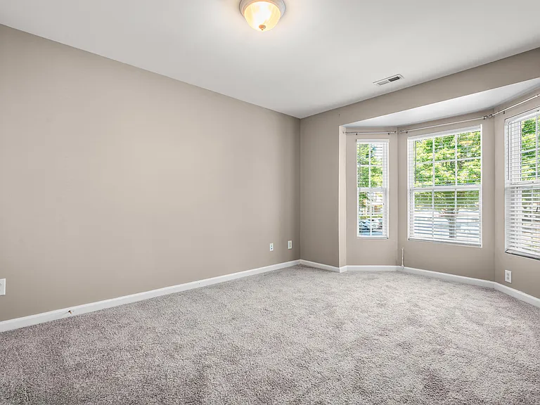 8139 Rhiannon Rd — Photo 23