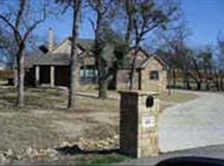 104 N Star Crossing Ln, Weatherford, TX 76088