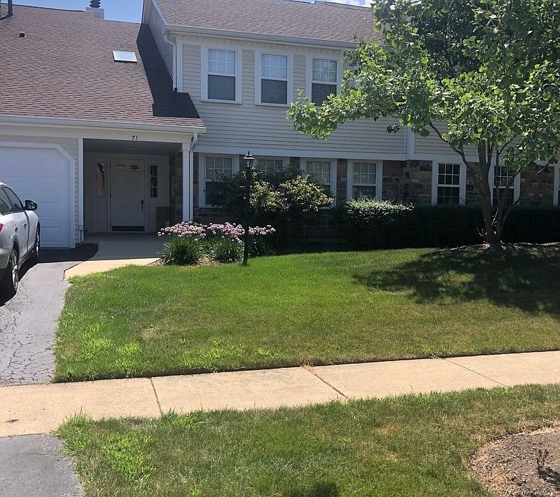 1st image of 71 Larch Ct
