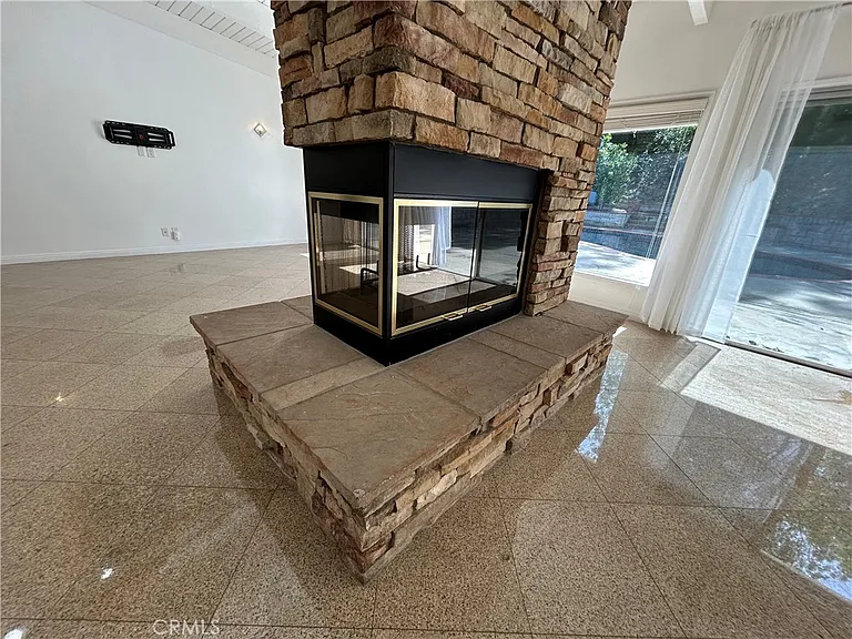 24010 Hatteras St — Photo 9