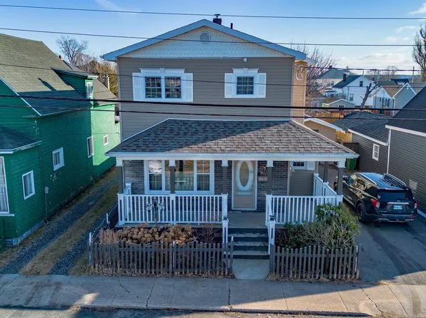 53 Stanley St, North Sydney, NS B2A 1T8