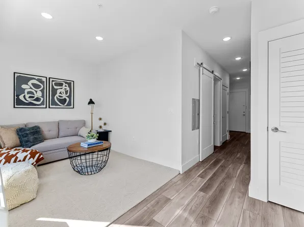 54 Flagship Street image 18 of 33