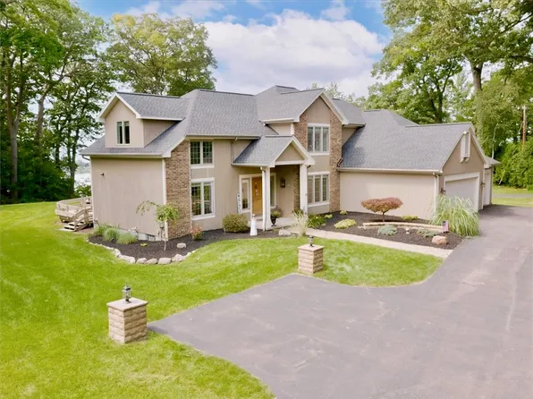 660 Admiralty Way, Webster, NY 14580