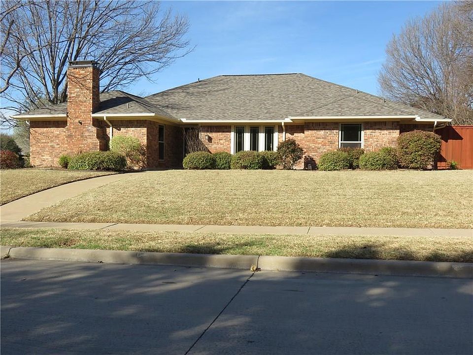 1st image of 3831 Santiago Dr
