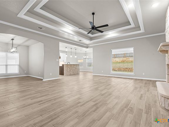 5th image of 8207 Platinum Dr