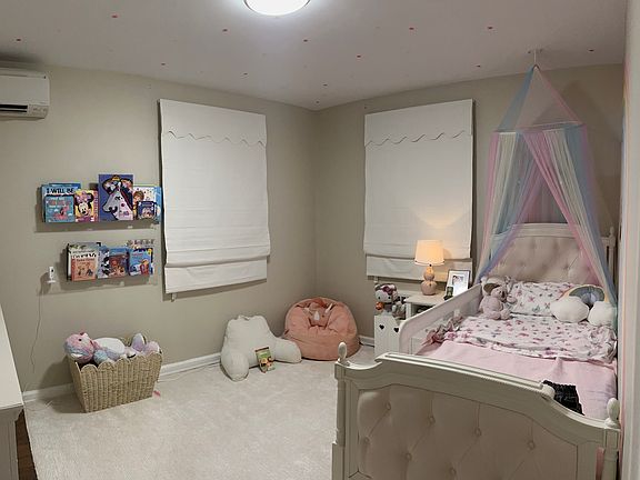 4th image of 8 Blackford Ave Floor 2