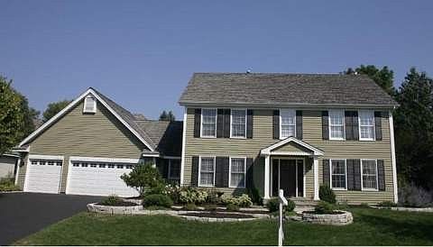 5th image of 9537 Amesbury Ln