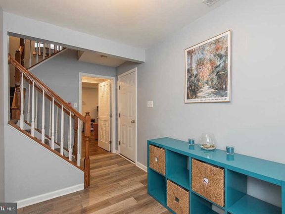 3rd image of 322 Larose Dr #322