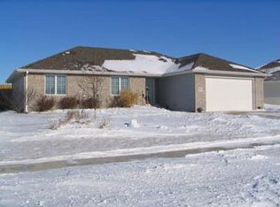 602 Coniston Cir, Sergeant Bluff, IA 51054