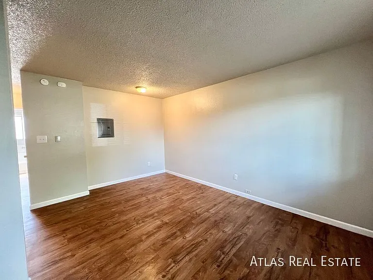 1931 Henderson Ave #2 — Photo 11