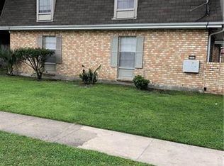 2713 Kingman St, Metairie, LA 70006