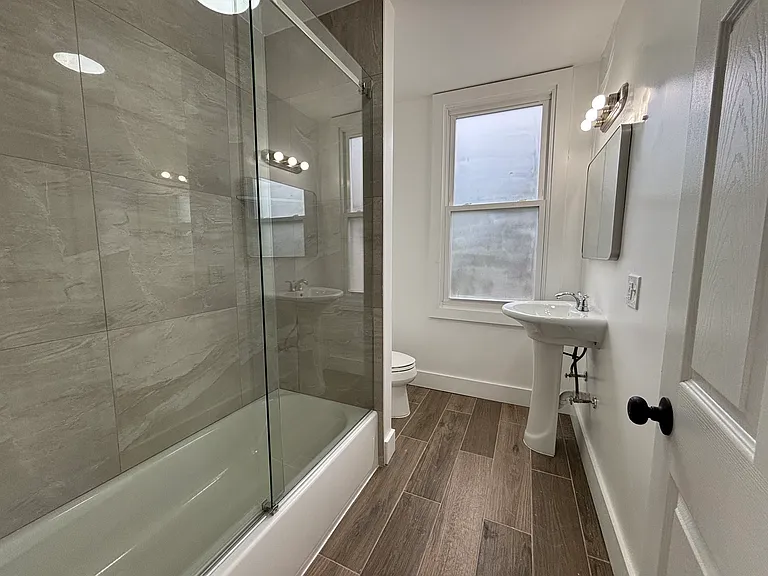 148 Chilton St #2 — Photo 8