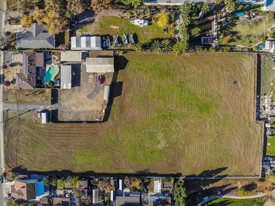 1st image of 5025 El Paraiso Ave