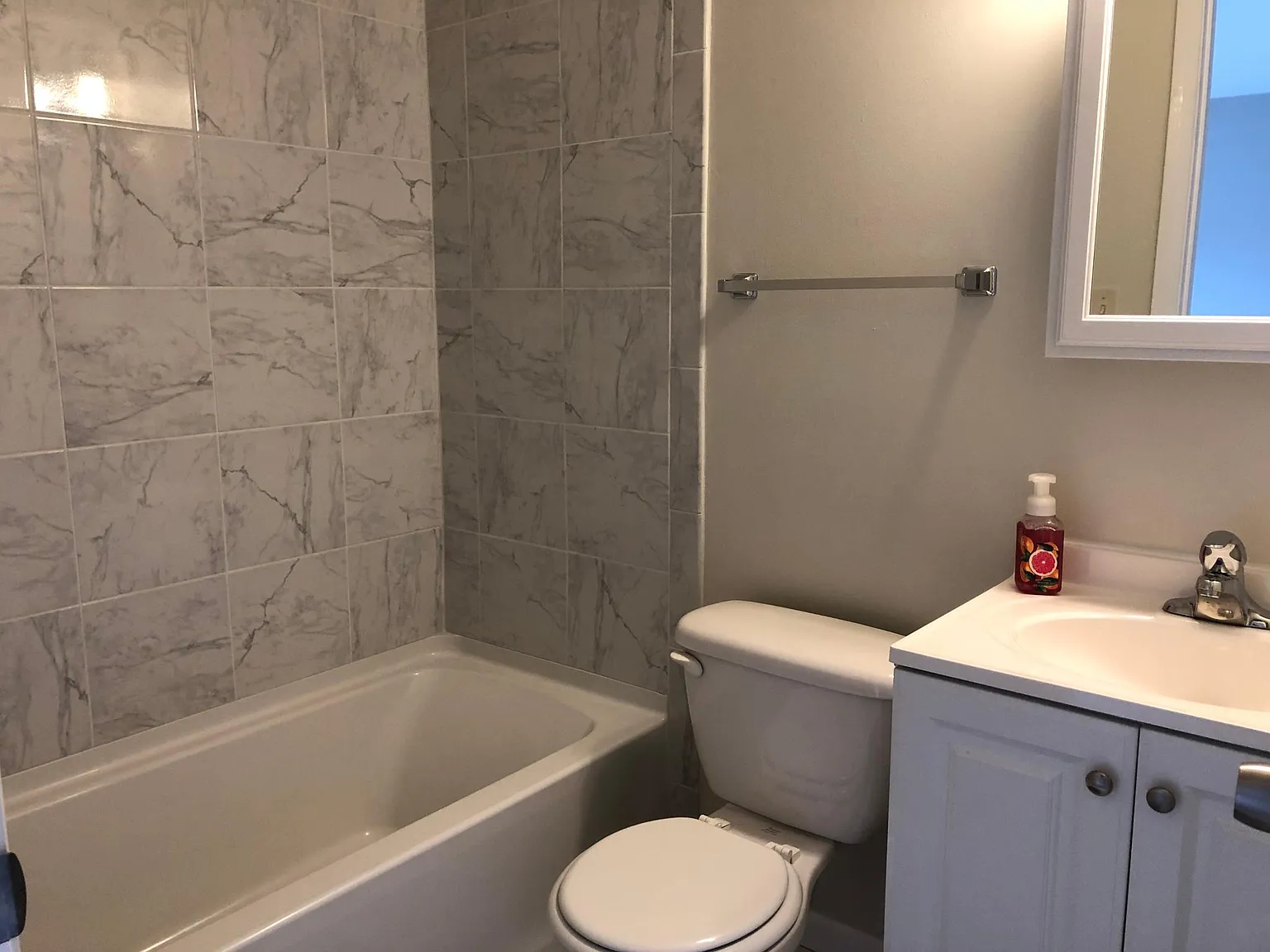 2 bed, 825 sqft, $1,500 — Photo 4