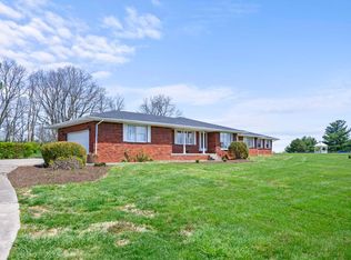 2046 Hancock Valley Dr, Winchester, KY 40391