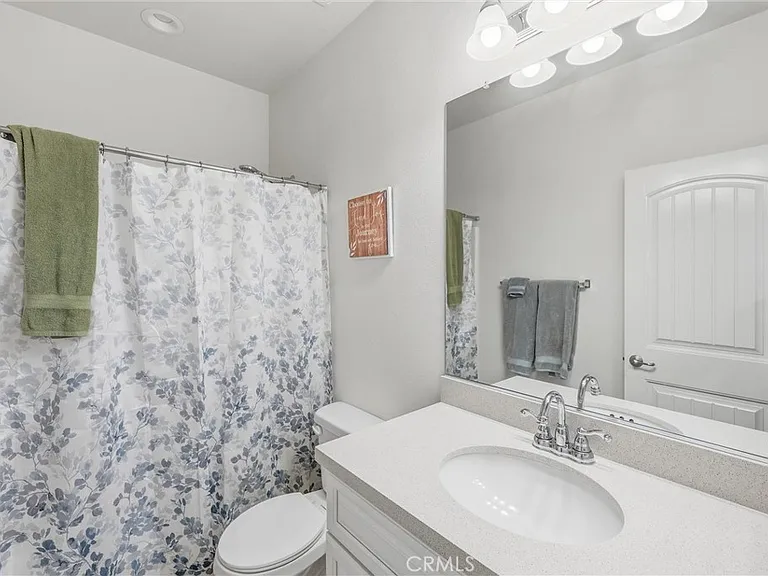 1470 Elliott Ct — Photo 17