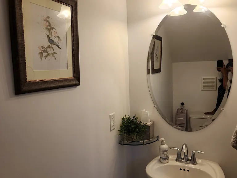 9460 Seayfield Ln — Photo 3