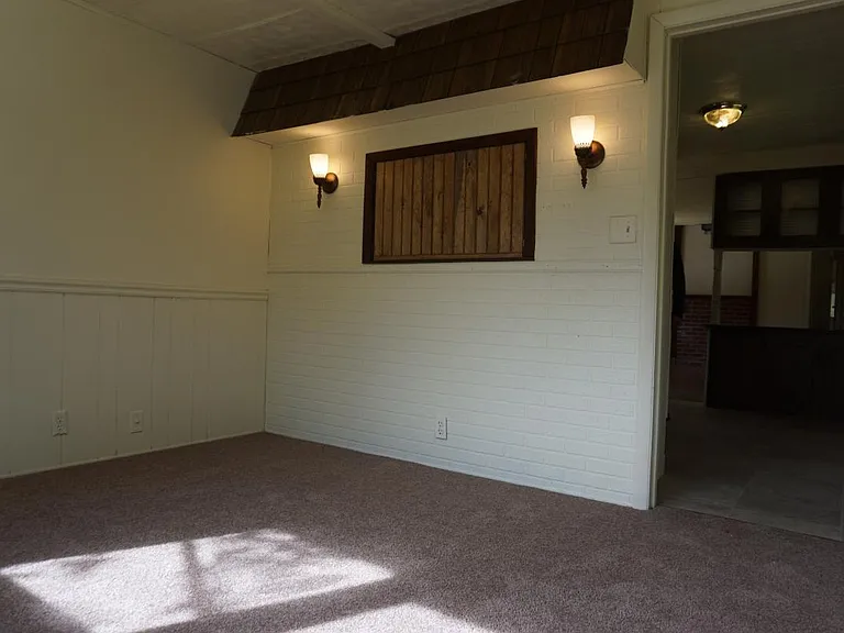 1101 Rolling Hills Rd — Photo 12
