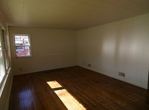 4th image of 1307 Ashland Ave