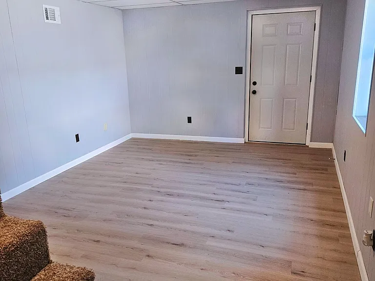 454 Hutton Ln #A — Photo 19
