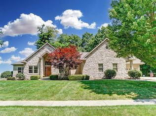 394 Laurel Oak Ln, Heath, OH 43056