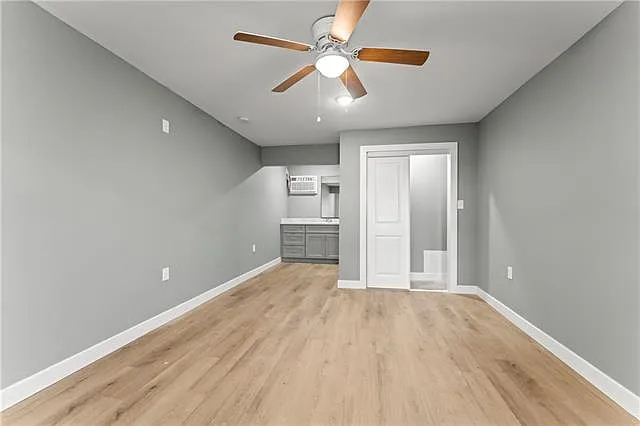 103 N Scanlan St — Photo 7