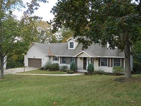 1st image of 9 Linwood Dr
