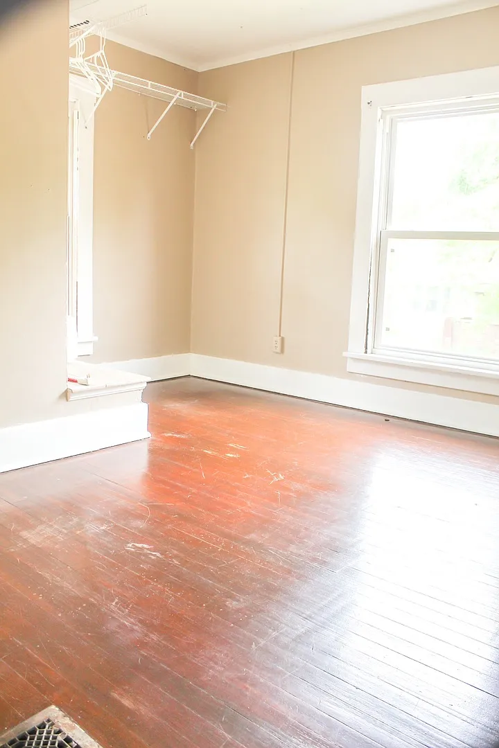 437 N Salisbury St — Photo 3