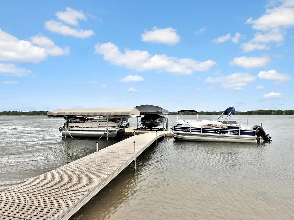 29561 Mentzer Ct, Lindstrom, MN 55045 | Zillow