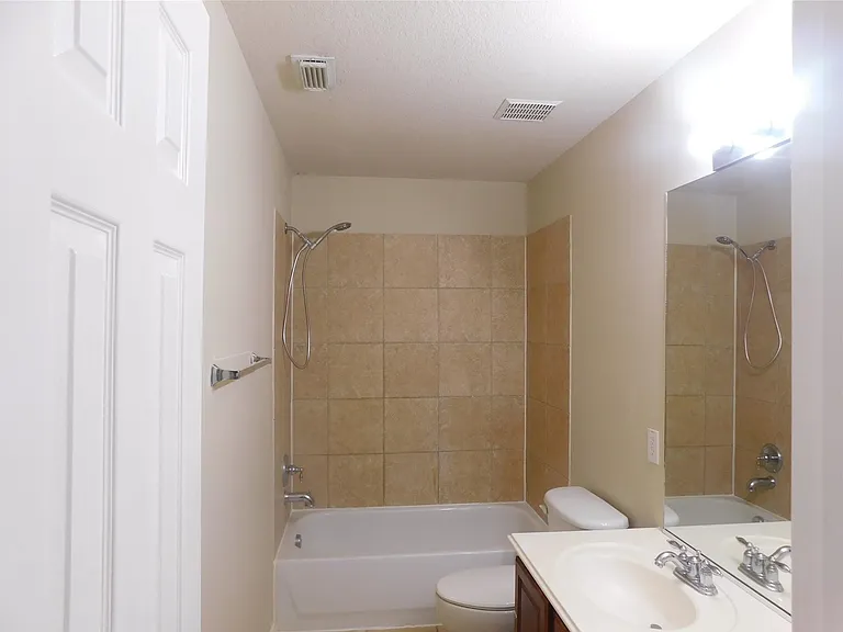 2511 Sunlight Ln — Photo 15