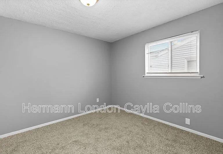 2265 Grants Pkwy — Photo 13